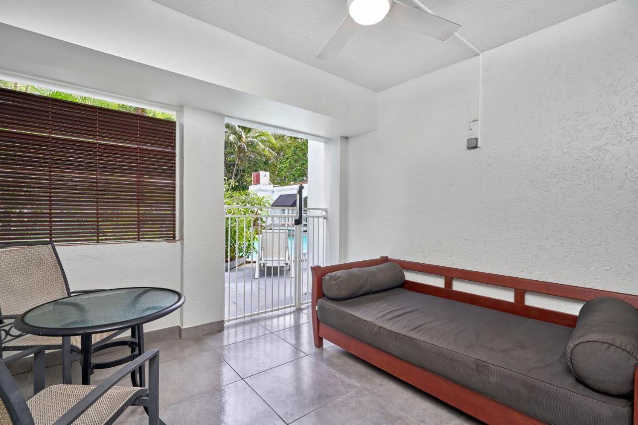 Alassio Apartments With Direct Pool Access ปาล์มโคฟ ห้อง รูปภาพ