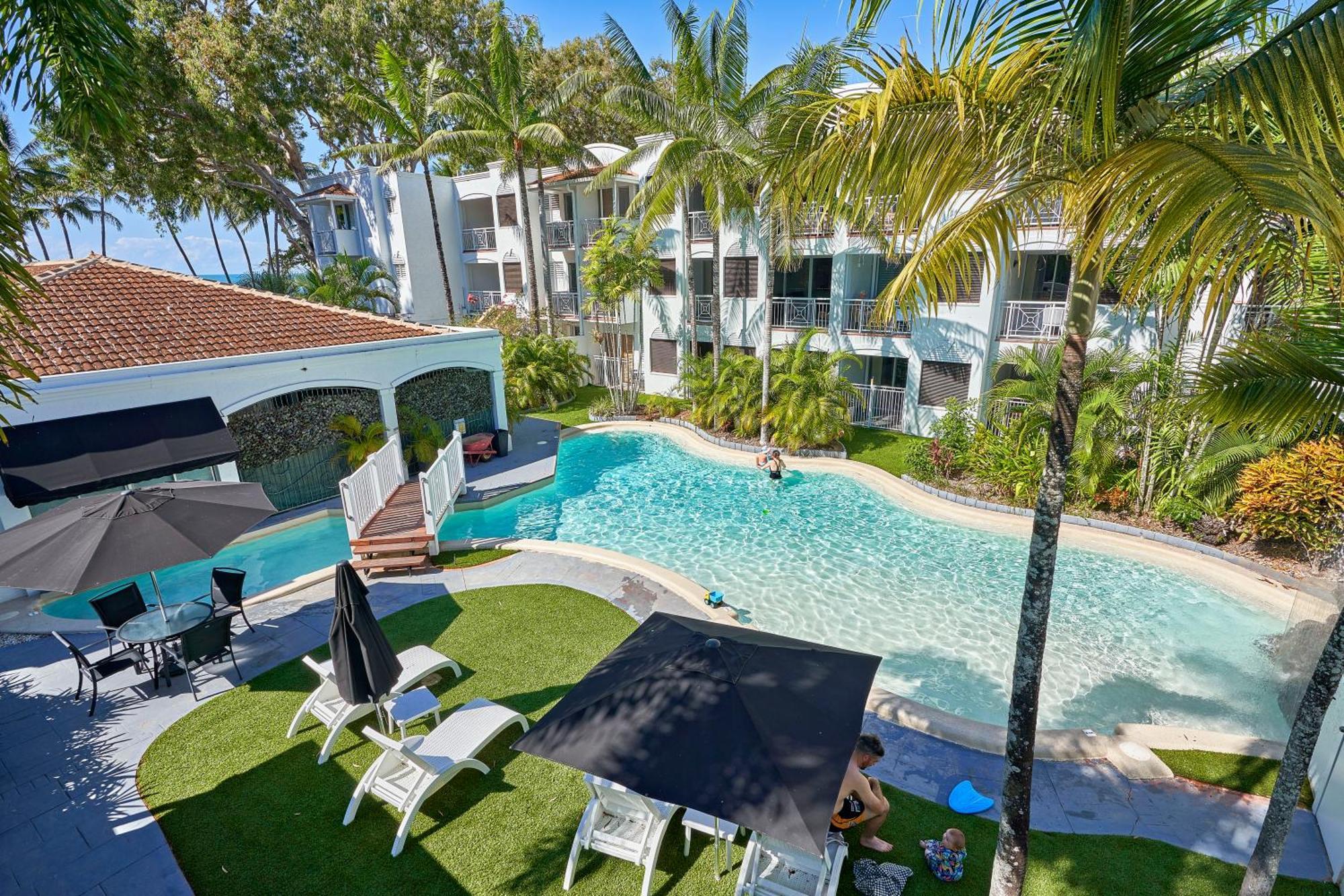 Alassio Apartments With Direct Pool Access ปาล์มโคฟ ภายนอก รูปภาพ
